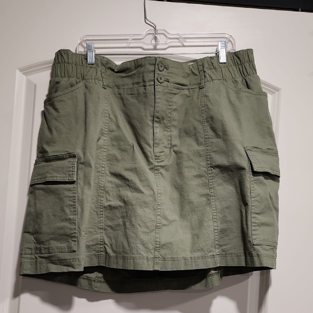 Ava & Viv Khaki Skort